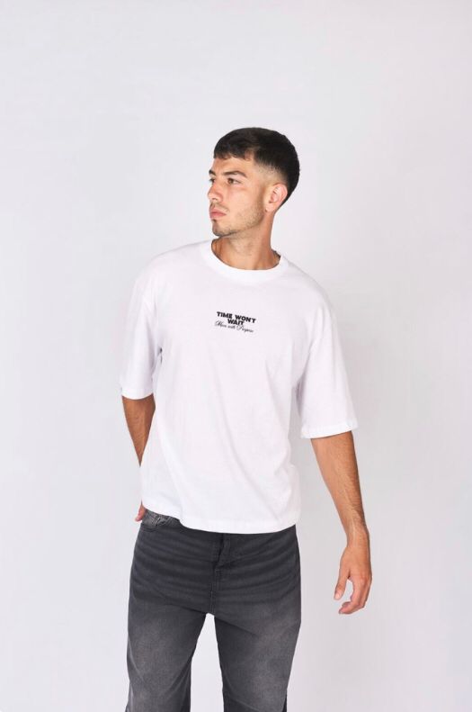 WhatsApp Image 2025-03-22 at 12.02.45